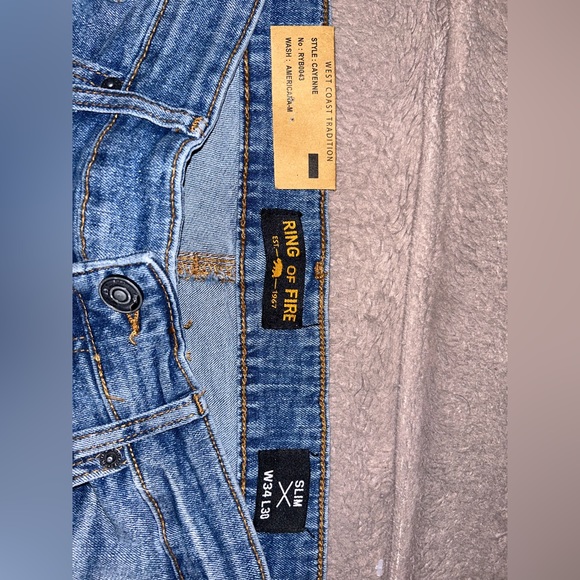 34x30, slim fit pants, brand new, asking $35 obo - Picture 4 of 5